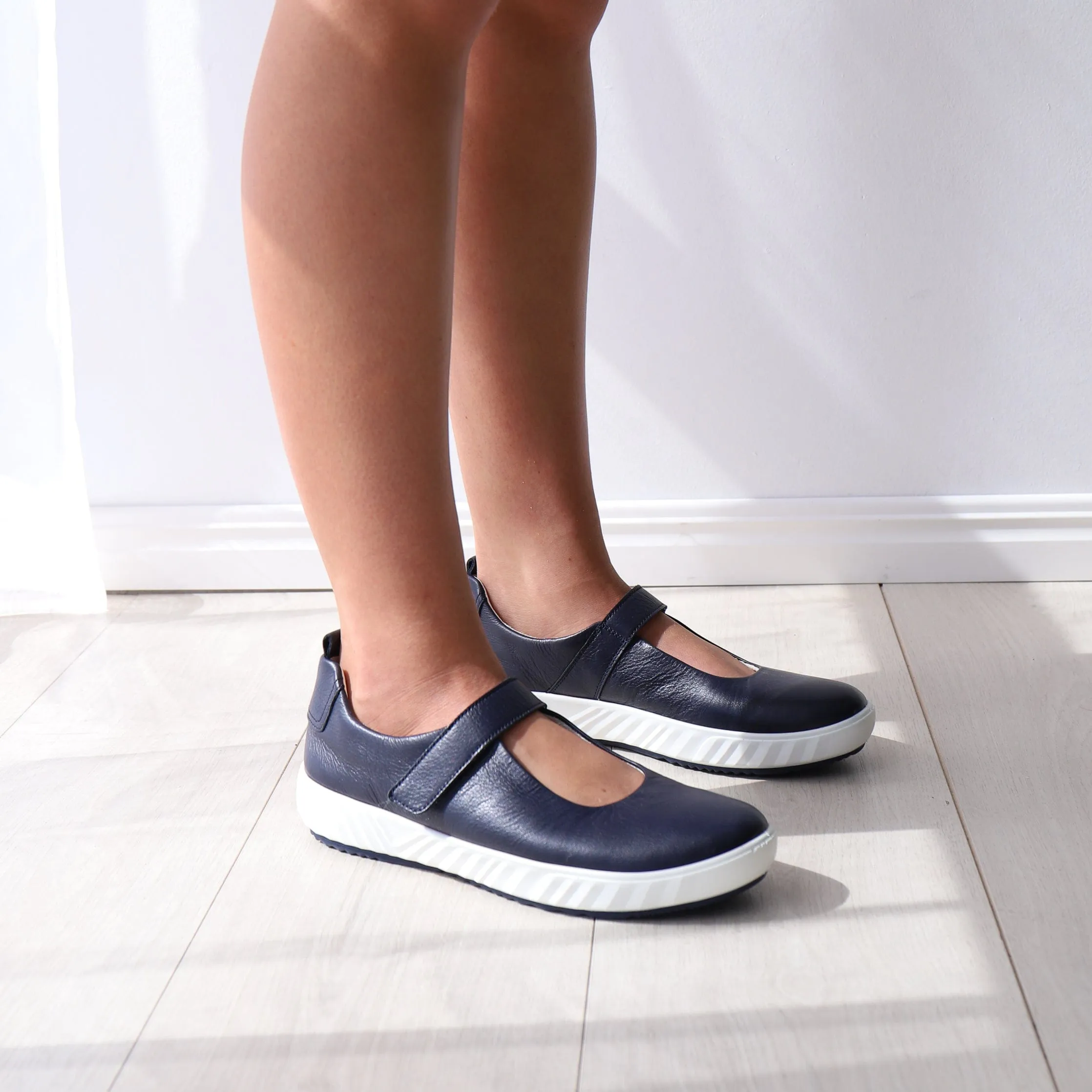 13601 Navy