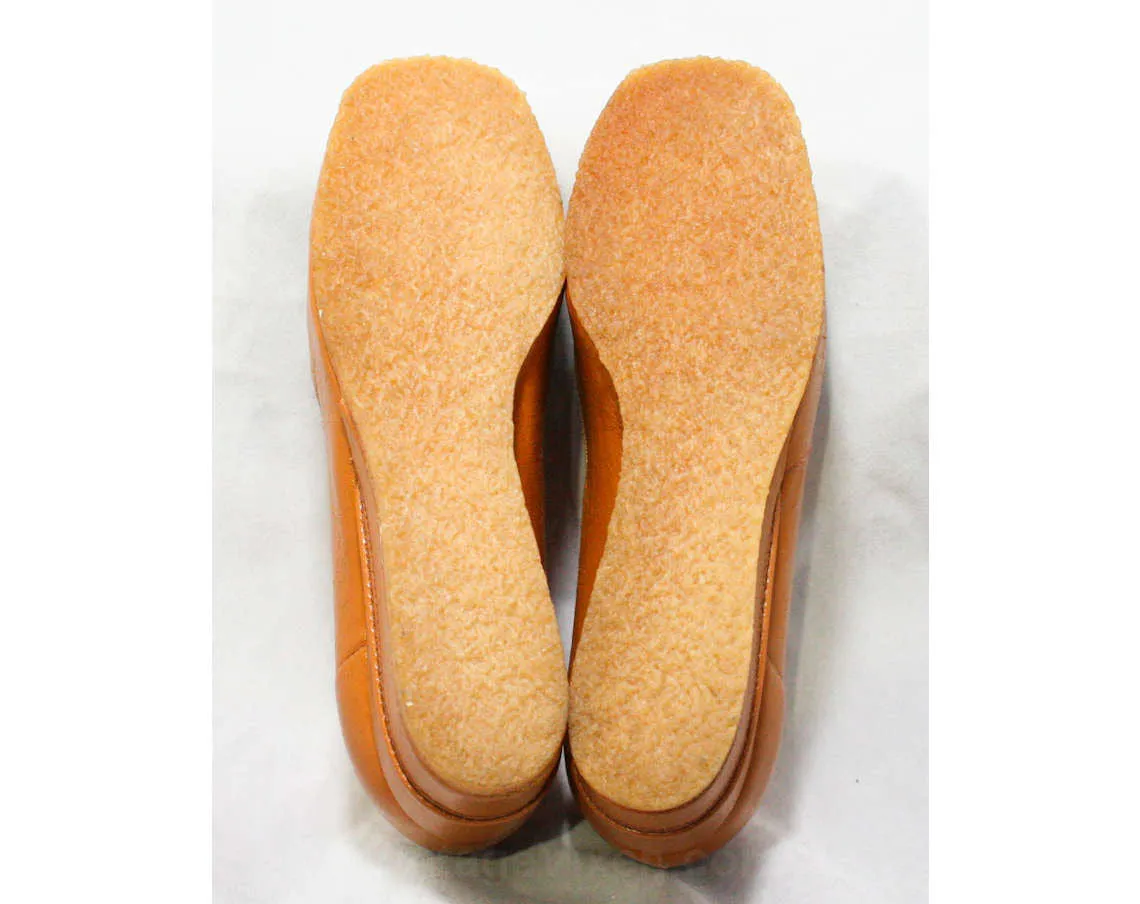 Size 8 Shoes - Unworn Tan 60s Shoe - 1960s Mod Caramel Pumps - Rounded Toe - Top Stitching - Light Brown Wedges - NOS 60's Deadstock
