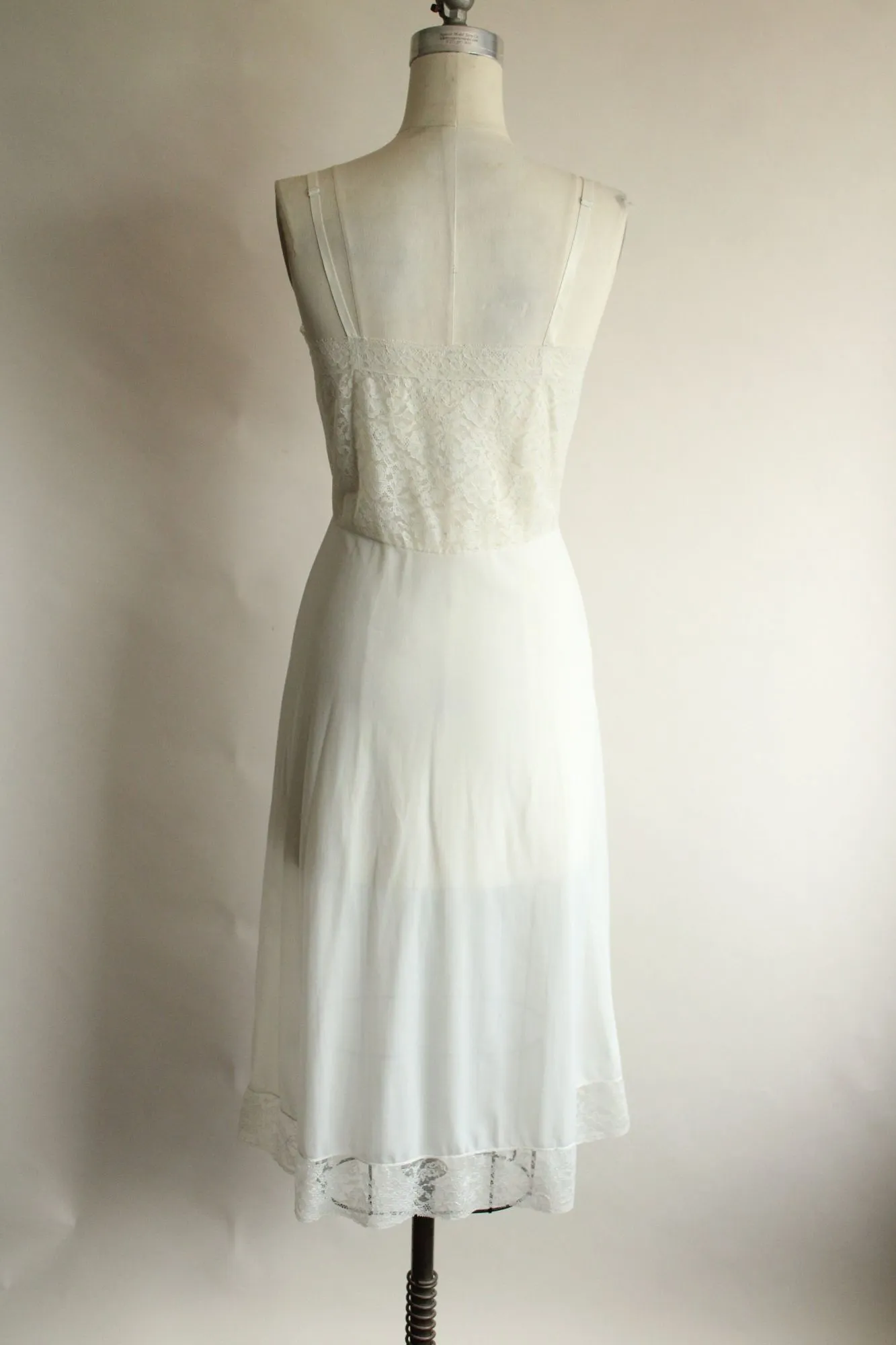 Vintage 1950s Van Raalte Phylmy 7980 Full Slip