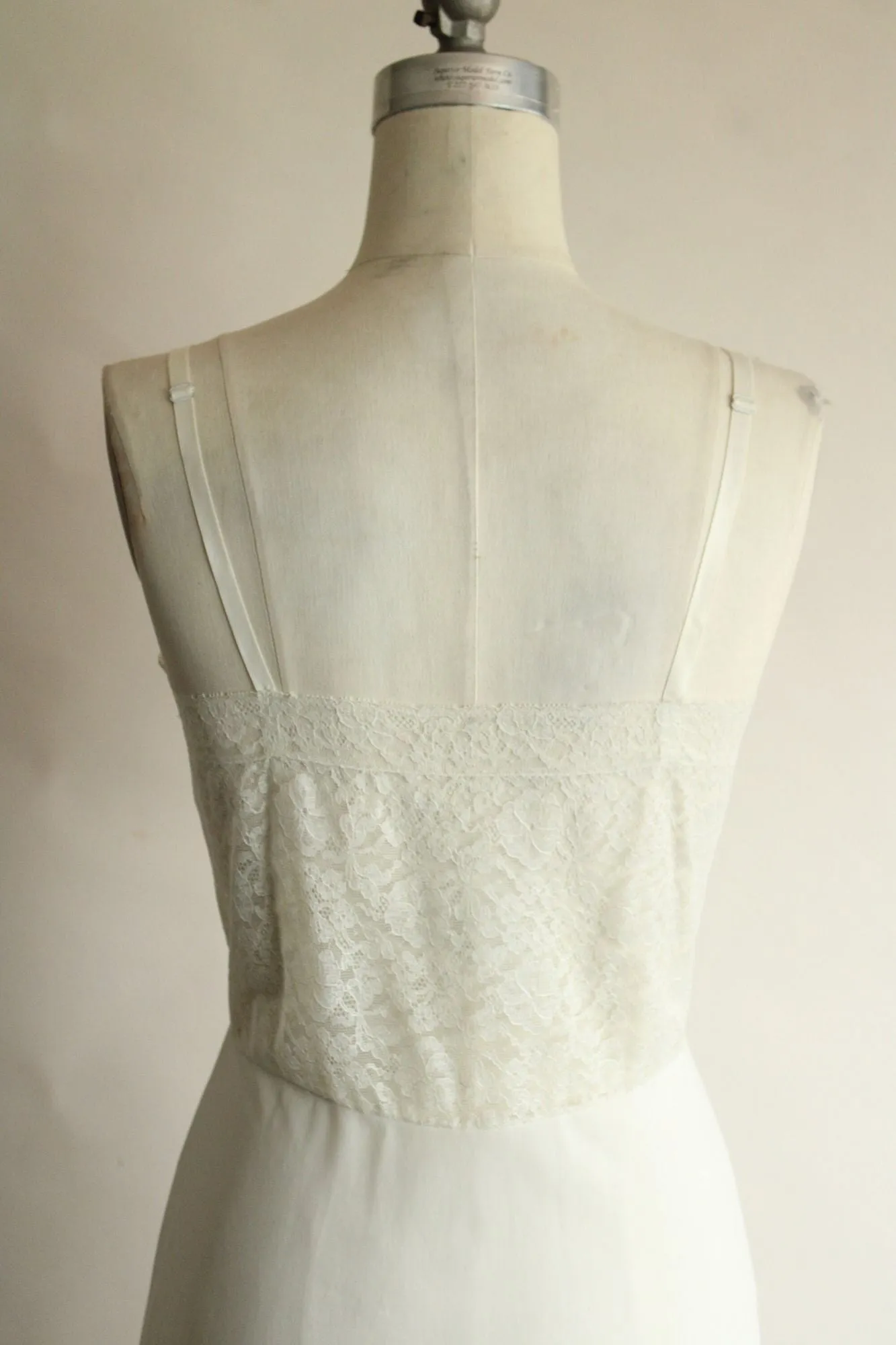 Vintage 1950s Van Raalte Phylmy 7980 Full Slip