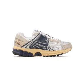 Zoom Vomero 5 (White/Thunder Blue)
